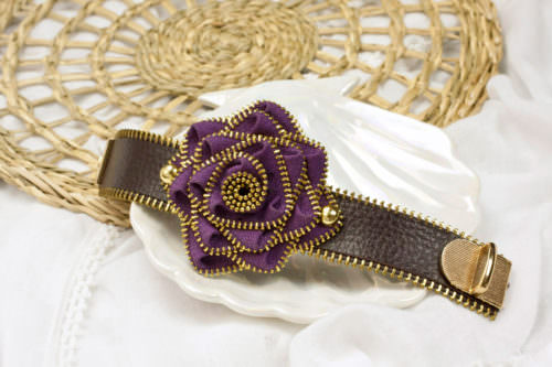 Armband mit Blüte